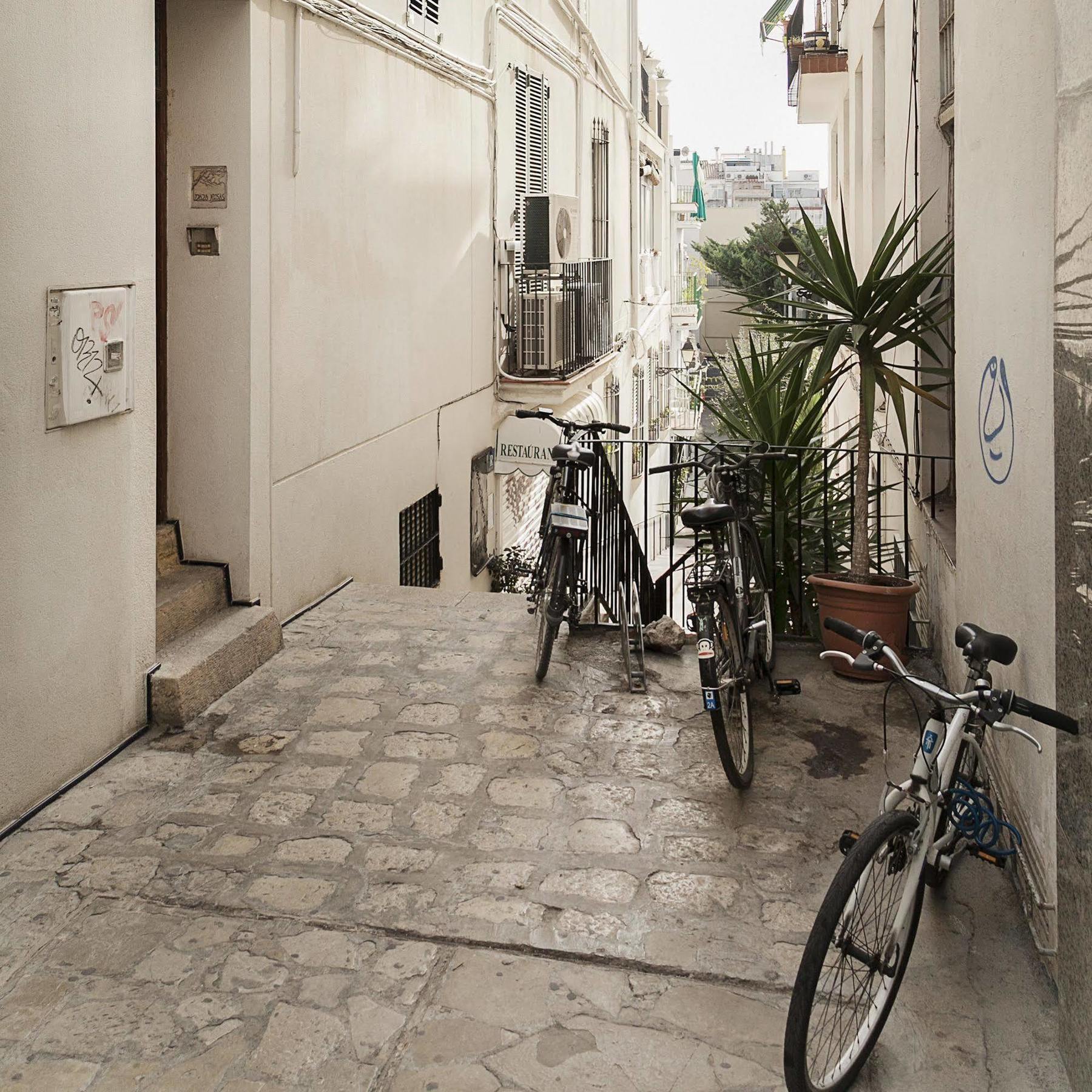 Casa Rainbow Sitges Apartment Exterior photo